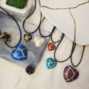 Collier cœur résine style Kintsugi